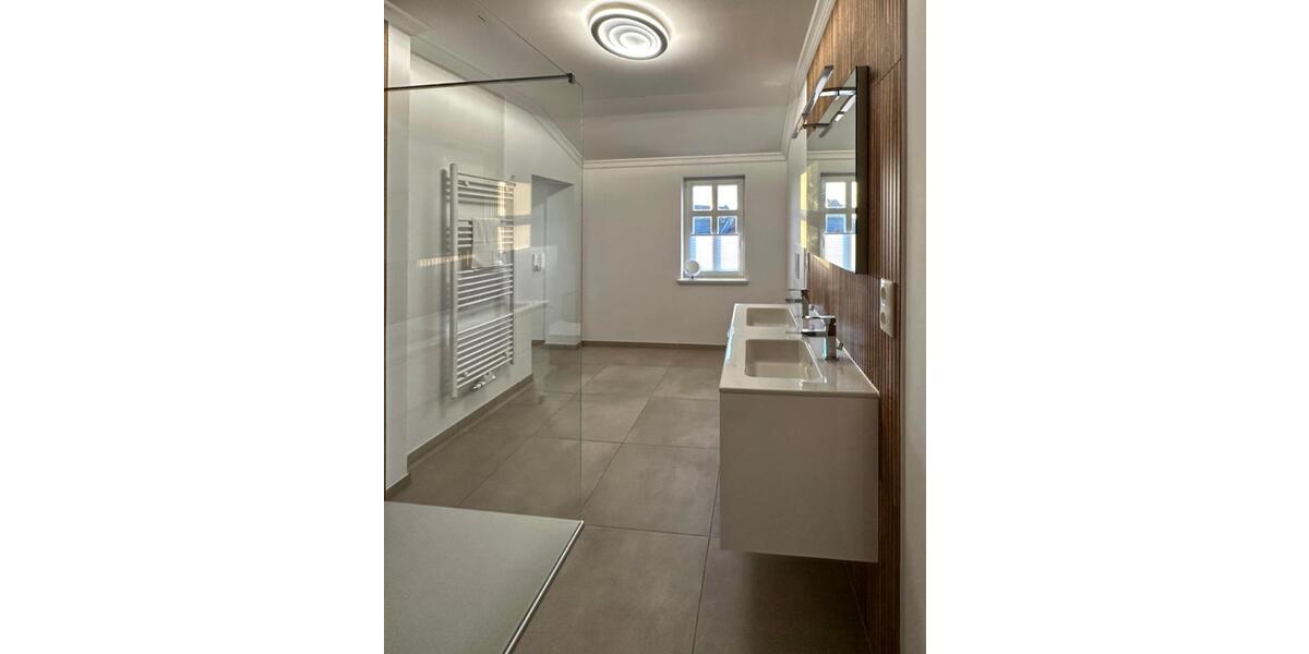 Dachgeschoßwohnung Anklam - 4 Zimmer, 100 m&sup2;, 1.850&euro; | Angebot:23783754