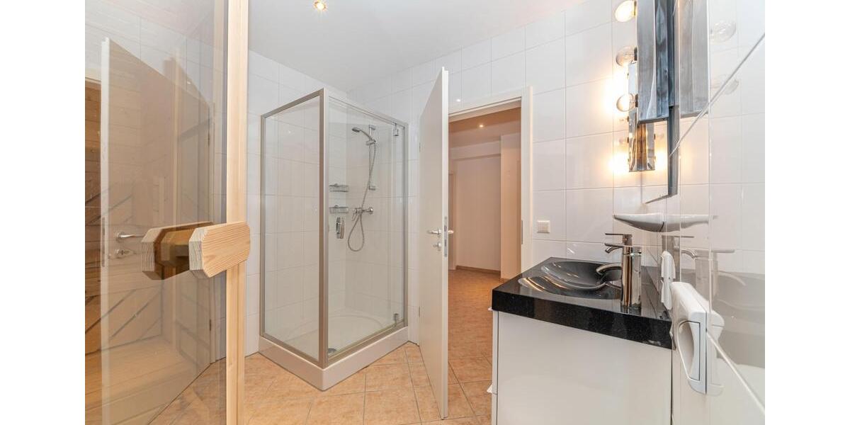 Einfamilienhaus Grünwald - 5 Zimmer, 160 m&sup2;, 4.700&euro; | Angebot:25987282