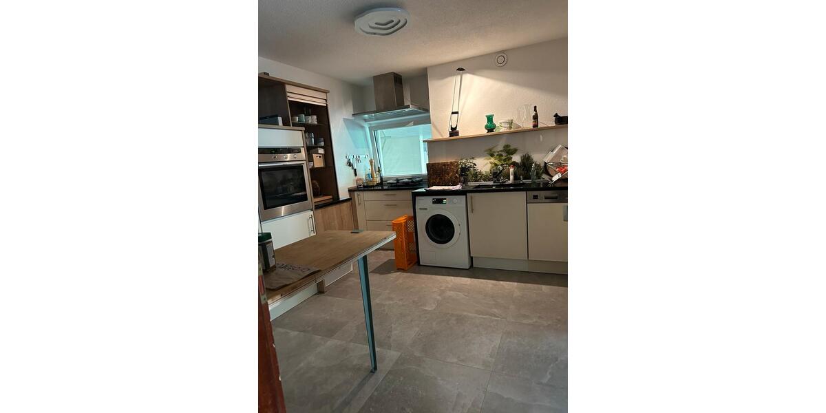 Wohnen auf Zeit Freiburg im Breisgau Brühl - 1 Zimmer, 103 m&sup2;, 800&euro; | Angebot:26626619
