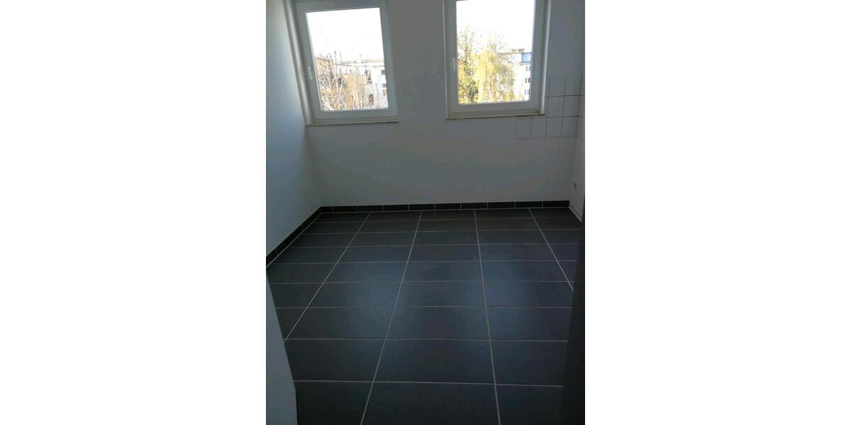 Etagenwohnung Magdeburg Hopfengarten - 2 Zimmer, 68 m&sup2;, 500&euro; | Angebot:26266899