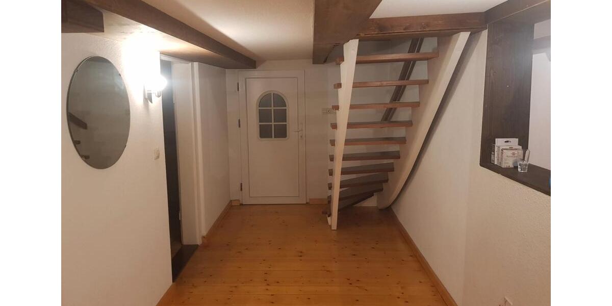 Etagenwohnung Ihringen - 4 Zimmer, 119 m&sup2;, 1.300&euro; | Angebot:26033398