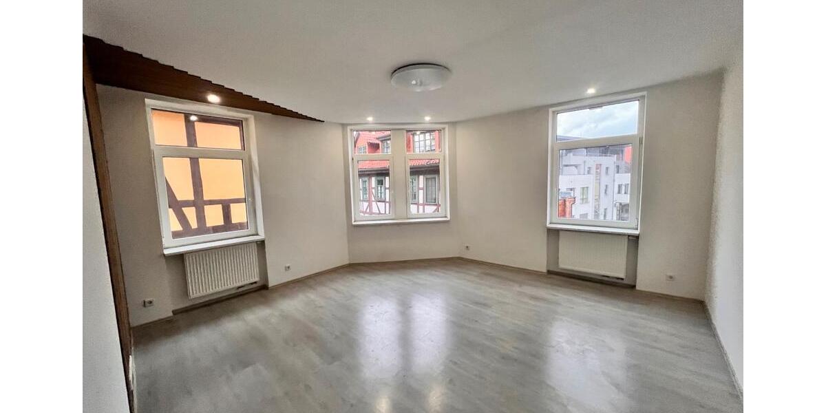 Etagenwohnung Schmalkalden - 4 Zimmer, 105 m&sup2;, 800&euro; | Angebot:25893920