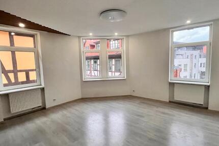 Wohnung Schmalkalden - 4 Zimmer, 105 m&sup2;, 800&euro; | Angebot:25893920