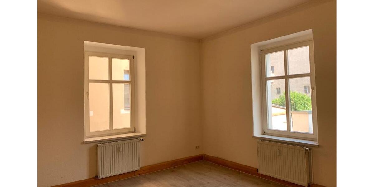 Etagenwohnung Zittau - 2 Zimmer, 66 m&sup2;, 350&euro; | Angebot:26652957