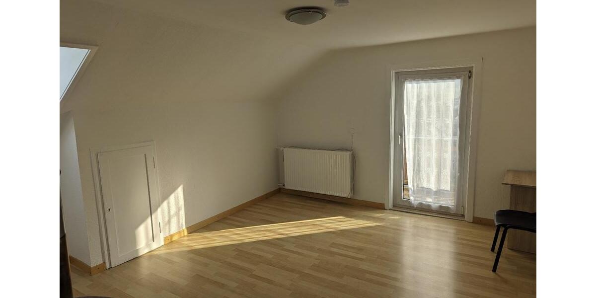 Dachgeschoßwohnung Fuchstal - 2 Zimmer, 60 m&sup2;, 700&euro; | Angebot:25217509