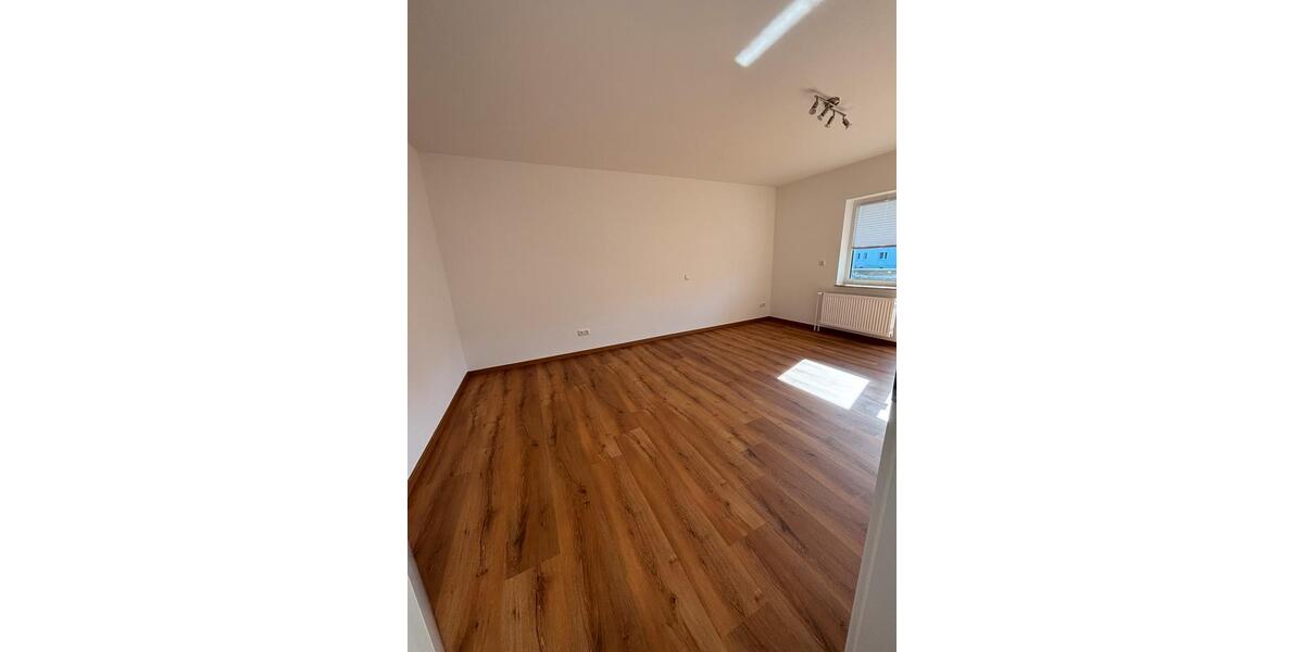 Erdgeschoßwohnung Borken (Hessen) - 1 Zimmer, 120 m&sup2;, 720&euro; | Angebot:26045046