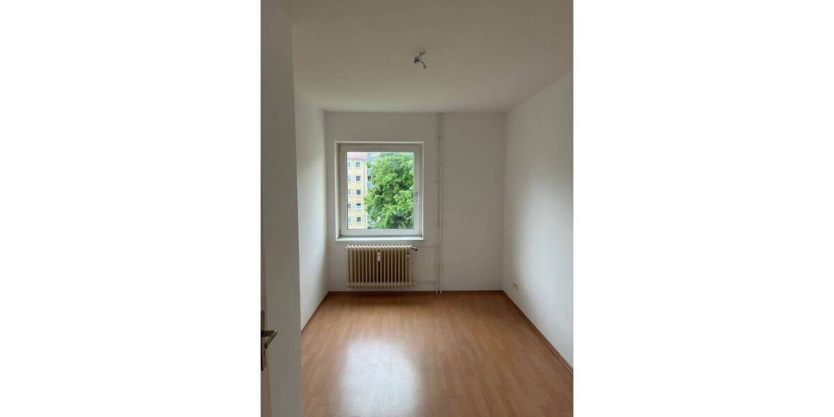 Etagenwohnung Salzgitter Lebenstedt - 3 Zimmer, 63 m&sup2;, 377&euro; | Angebot:26730754