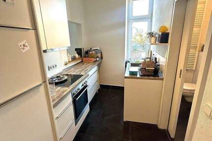 3-Zimmerwohnung im 2. Obergeschoss Einbauküche Dusche mit Fenster ohne Balkon-Terrasse 3 zimmer