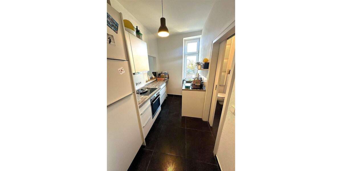 3-Zimmerwohnung im 2. Obergeschoss Einbauküche Dusche mit Fenster ohne Balkon-Terrasse 3 zimmer