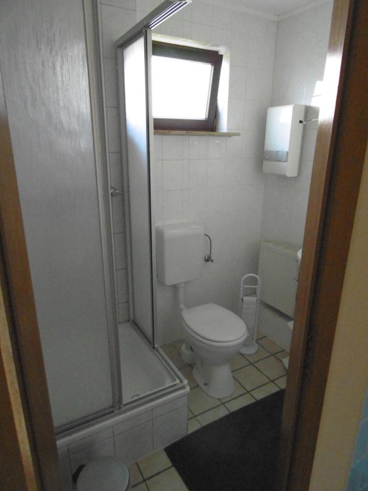 Möblierte Wohnung in idyllischem kleinen Haus - frühestens verfügbar ab November 2025 zimmer