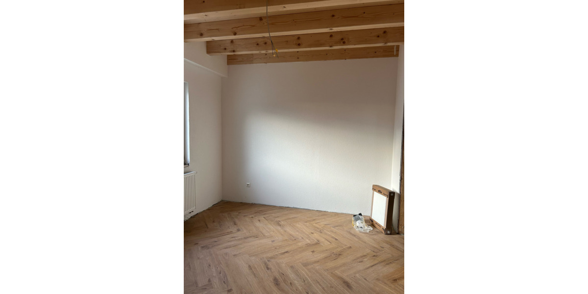 Dachgeschoßwohnung Singen (Hohentwiel) - 3 Zimmer, 88 m&sup2;, 1.150&euro; | Angebot:25658032