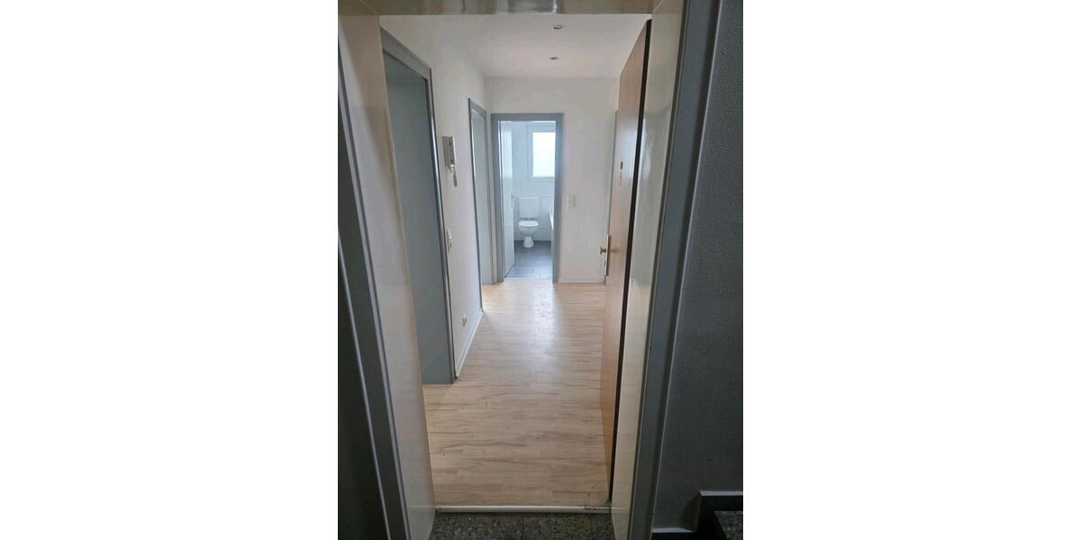 Etagenwohnung Krefeld Bockum - 3 Zimmer, 66 m&sup2;, 660&euro; | Angebot:26049814