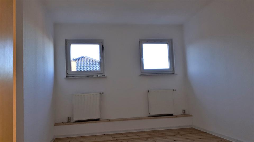 Dachgeschoßwohnung Neustadt an der Orla - 3.5 Zimmer, 99 m&sup2;, 700&euro; | Angebot:24471159