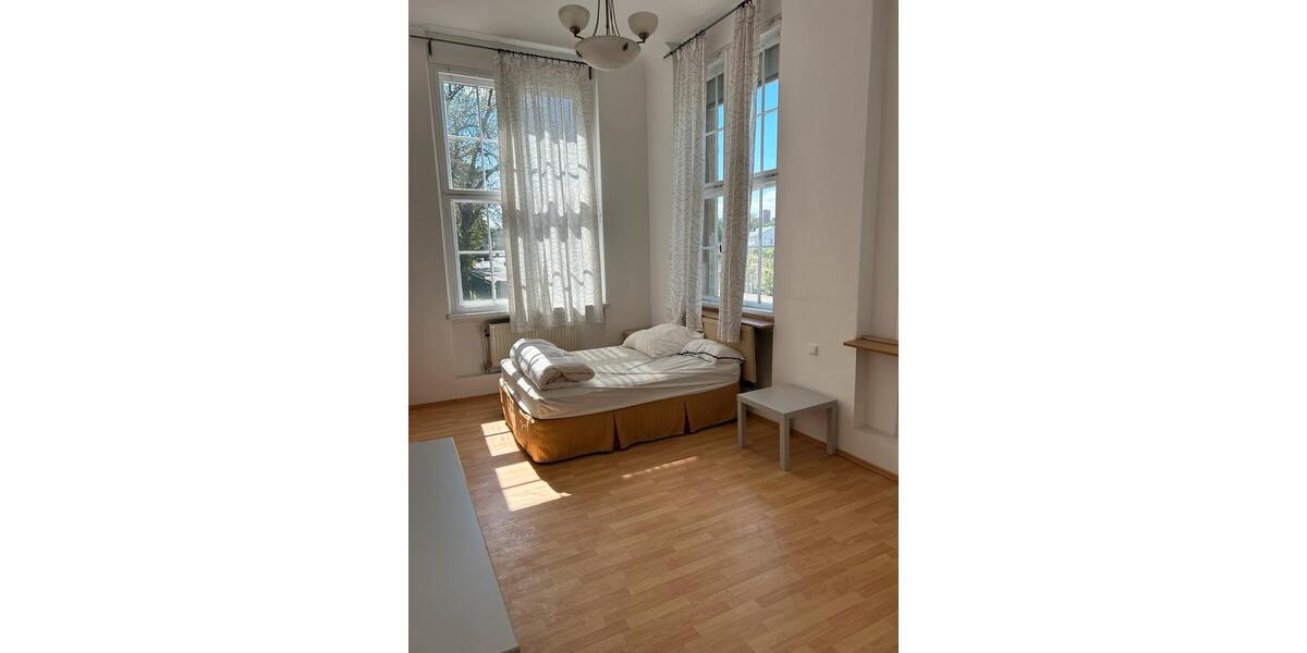 Wohnen auf Zeit Dresden Blasewitz - 10 Zimmer, 1 m&sup2;, 450&euro; | Angebot:26450137