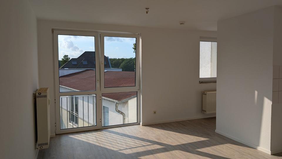 Hübsches und helles Apartment Nähe Straussee, sofort beziehbar