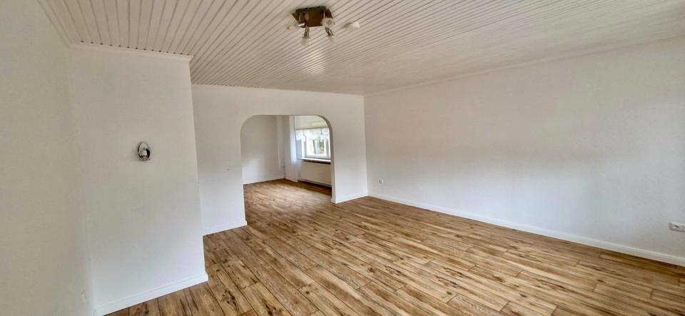 Erdgeschoßwohnung Heide - 3 Zimmer, 100 m&sup2;, 1.020&euro; | Angebot:26624185