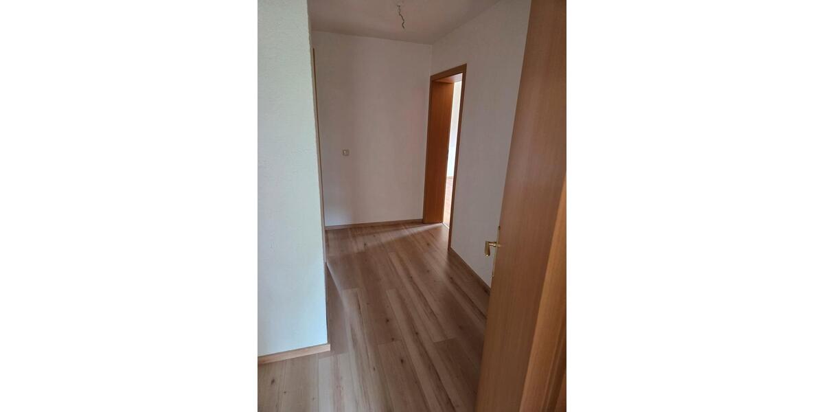 Dachgeschoßwohnung Weißenfels Großkorbetha - 2 Zimmer, 56 m&sup2;, 310&euro; | Angebot:26479937