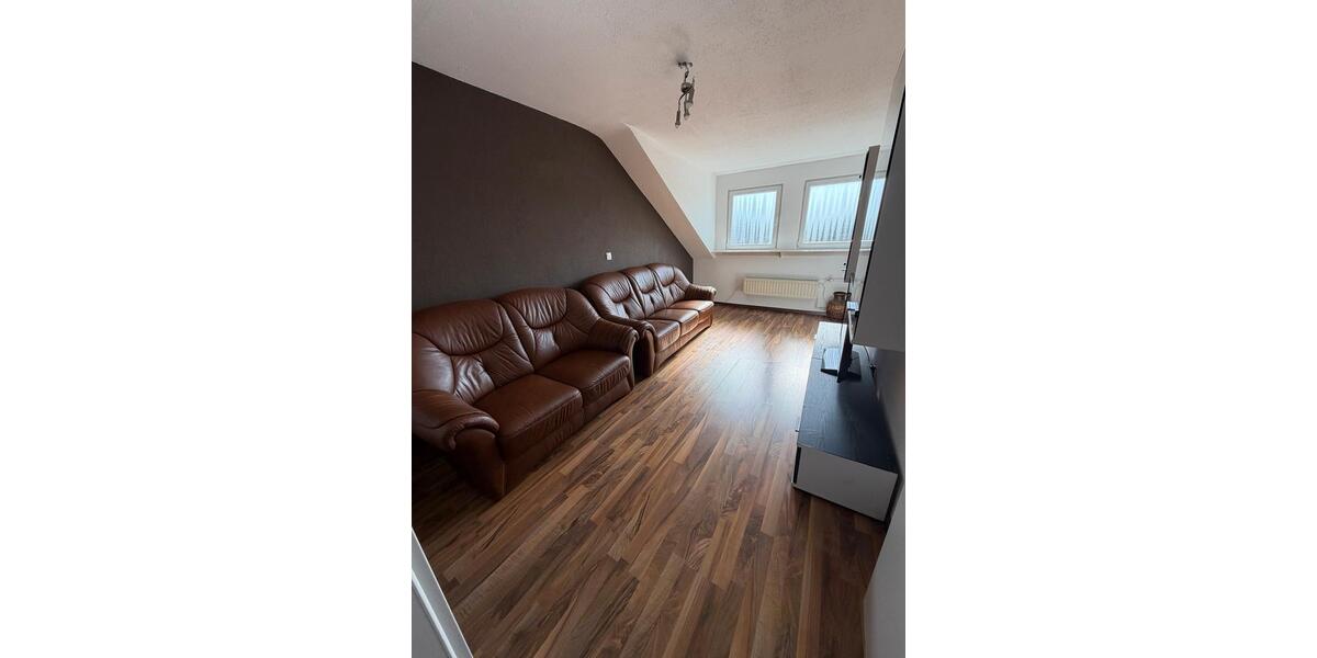 Dachgeschoßwohnung Völklingen - 3 Zimmer, 78 m&sup2;, 750&euro; | Angebot:26034284