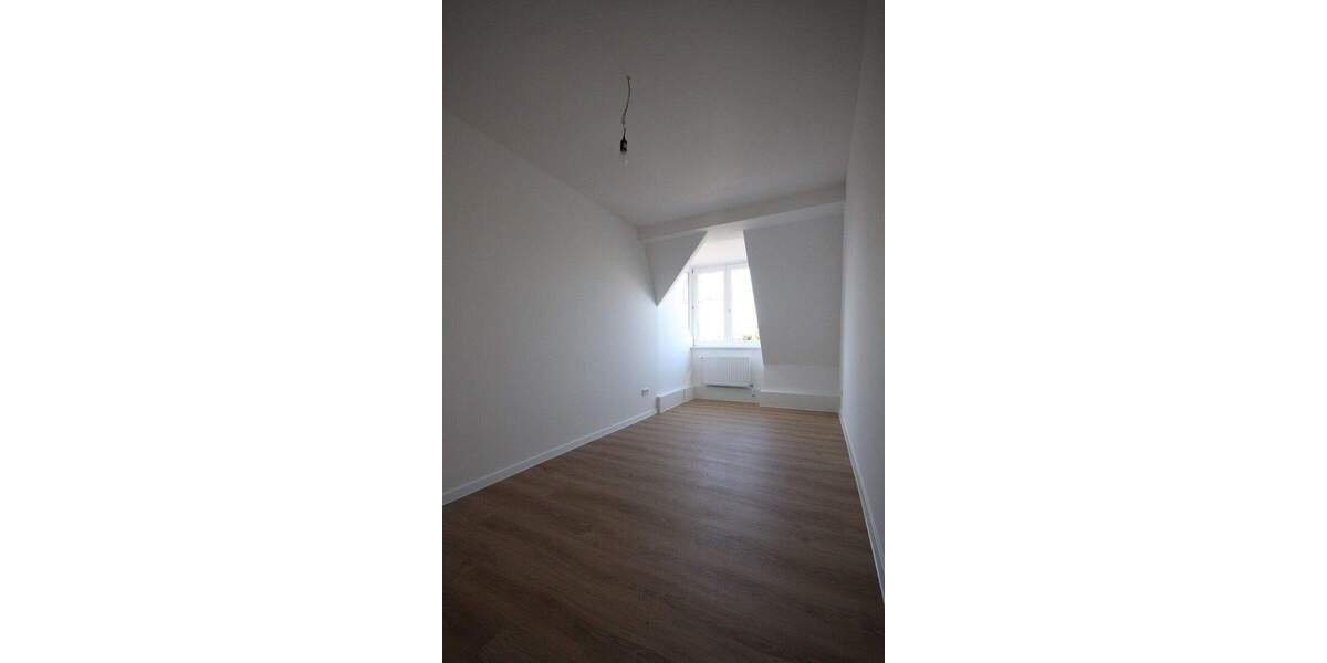 Etagenwohnung Dallgow-Döberitz Dallgow - 4 Zimmer, 145 m&sup2;, 2.250&euro; | Angebot:25865430