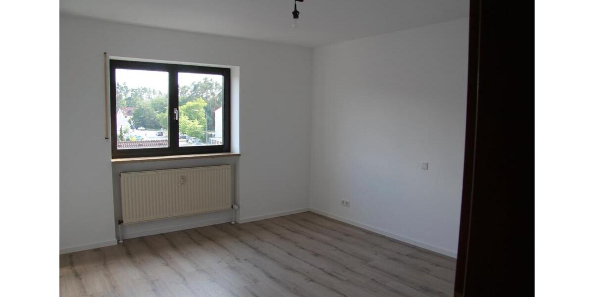 Etagenwohnung Roth - 3 Zimmer, 84 m&sup2;, 1.100&euro; | Angebot:26261890