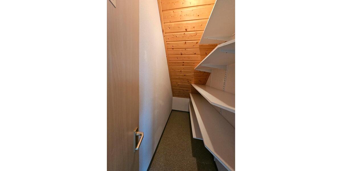 Etagenwohnung Grettstadt - 3.5 Zimmer, 95 m&sup2;, 1.000&euro; | Angebot:26648200