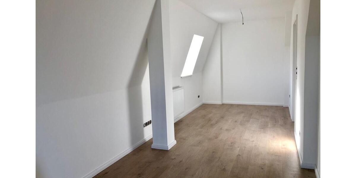 Dachgeschoßwohnung Südheide - 3 Zimmer, 140 m&sup2;, 930&euro; | Angebot:24676313
