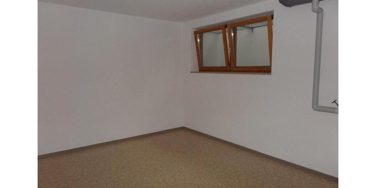 Etagenwohnung Bergkirchen - 4 Zimmer, 120 m&sup2;, 1.800&euro; | Angebot:26000224