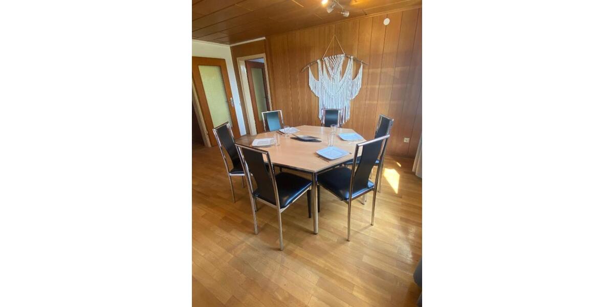 Wohnen auf Zeit Selbitz - 6 Zimmer, 270 m&sup2;, 29&euro; | Angebot:22032017