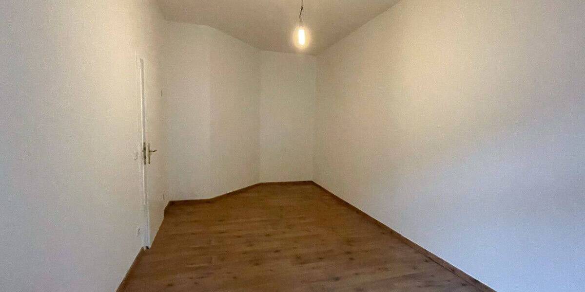 Etagenwohnung Chemnitz Kaßberg - 2 Zimmer, 60 m&sup2;, 350&euro; | Angebot:26842272