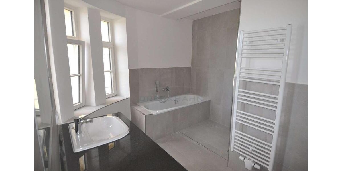 Etagenwohnung Schwerin - 5 Zimmer, 119 m&sup2;, 1.553&euro; | Angebot:24465517