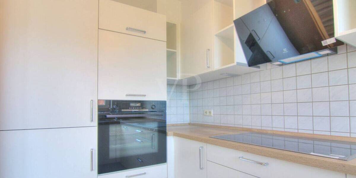 Doppelhaushälfte Weinsberg - 8 Zimmer, 165 m&sup2;, 1.990&euro; | Angebot:26820278