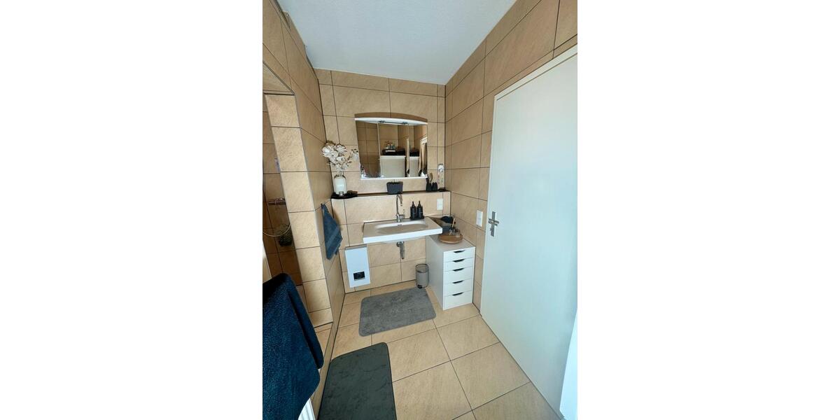 Erdgeschoßwohnung Siegen - 2 Zimmer, 64 m&sup2;, 695&euro; | Angebot:25832698