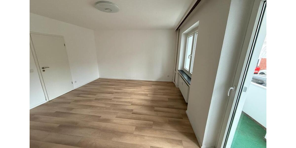 Sonnige gepflegte barrierearme 45m2 Wohnung mit Küche in Barmen 1 zimmer