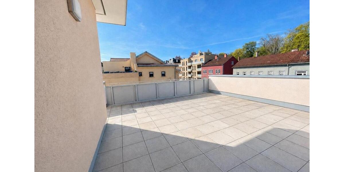 Etagenwohnung Gotha - 3 Zimmer, 133 m&sup2;, 1.250&euro; | Angebot:26383690