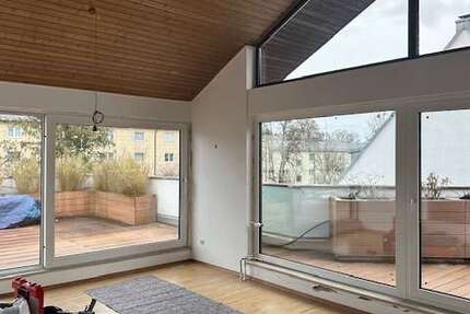 Wohnung München Balanstraße-West - 4 Zimmer, 110 m&sup2;, 2.500&euro; | Angebot:25289032