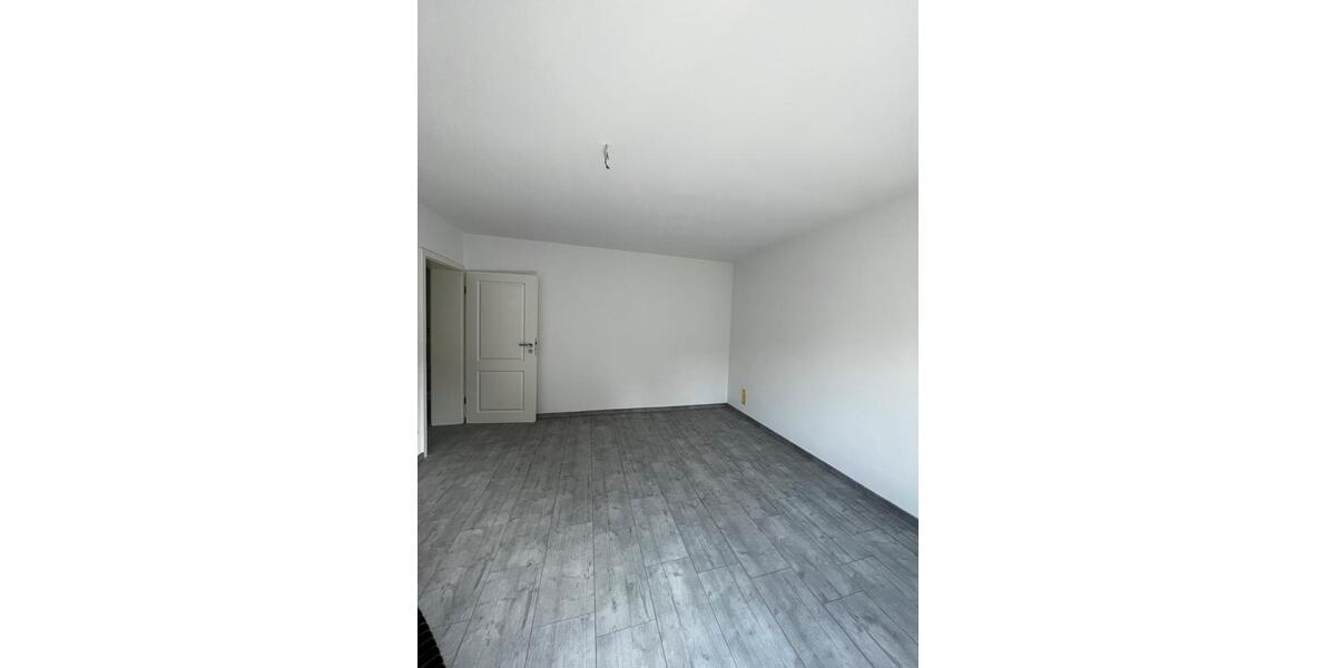 Etagenwohnung Olpe - 5 Zimmer, 120 m&sup2;, 800&euro; | Angebot:24857734