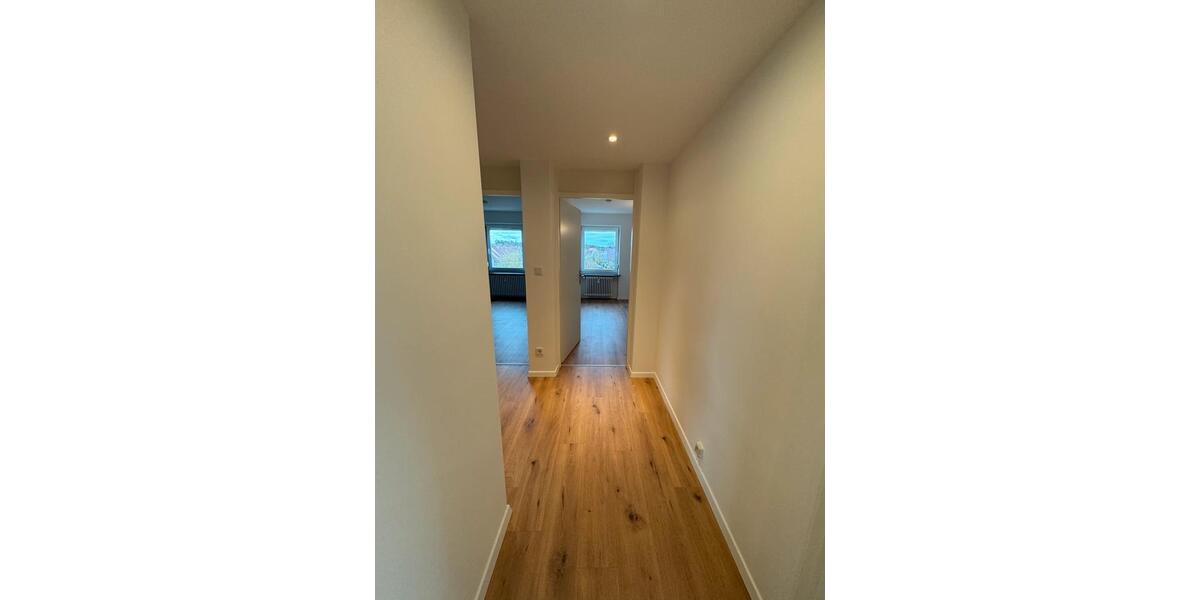 Dachgeschoßwohnung Nürnberg Altenfurt - 3 Zimmer, 75 m&sup2;, 1.200&euro; | Angebot:26049421