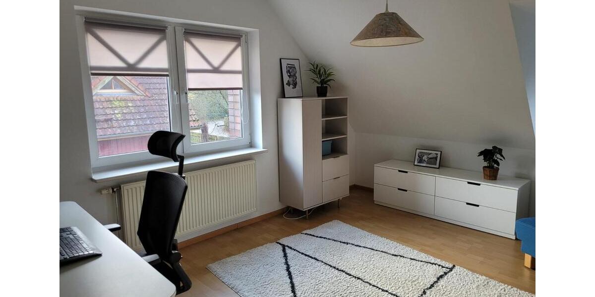 Einfamilienhaus Schneverdingen - 6 Zimmer, 161 m&sup2;, 1.800&euro; | Angebot:25167741