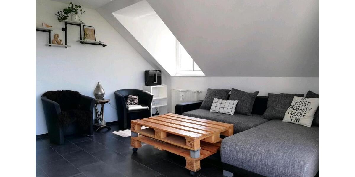 Dachgeschoßwohnung Liederbach am Taunus - 3 Zimmer, 62 m&sup2;, 900&euro; | Angebot:25178339