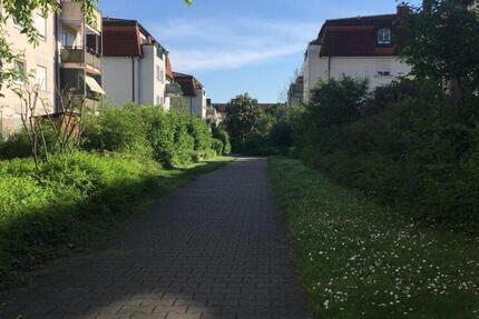 Friedewalder Straße: Balkon, EBK kann erworben werden, ab Oktober