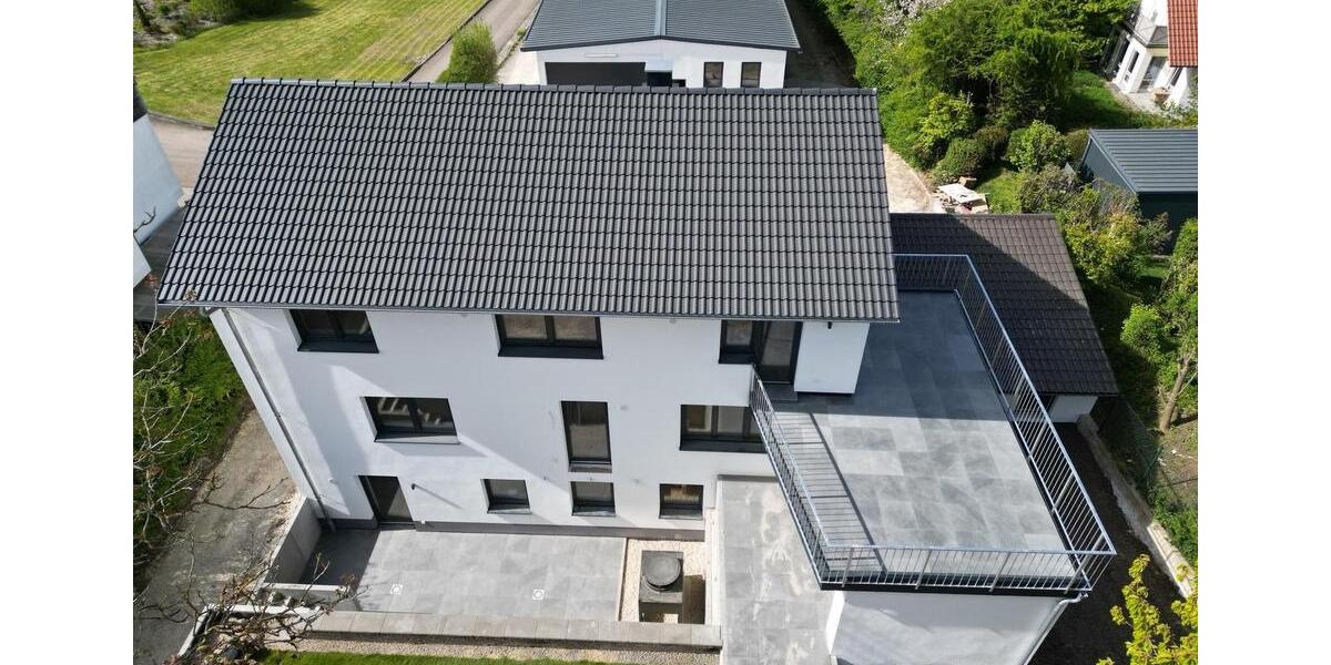Dachgeschoßwohnung Monheim - 3 Zimmer, 110 m&sup2;, 1.150&euro; | Angebot:26413703