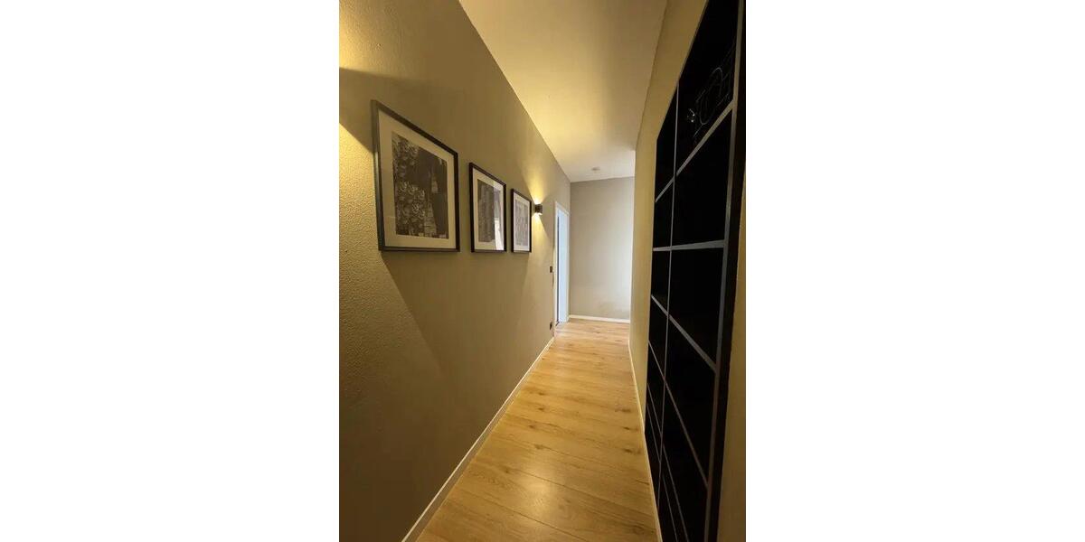 Maisonettenwohnung Duisburg Rheinhausen - 7 Zimmer, 210 m&sup2;, 2.499&euro; | Angebot:26702259