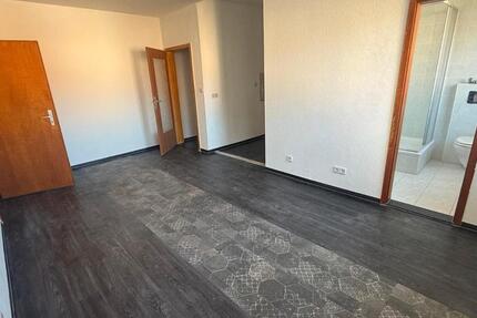 Wohnung Allstedt - 2 Zimmer, 56 m&sup2;, 310&euro; | Angebot:26018184