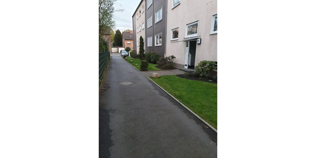 Charmante 2,5 Zimmer Dachgeschosswohnung - sofort bezugsfrei 2 zimmer