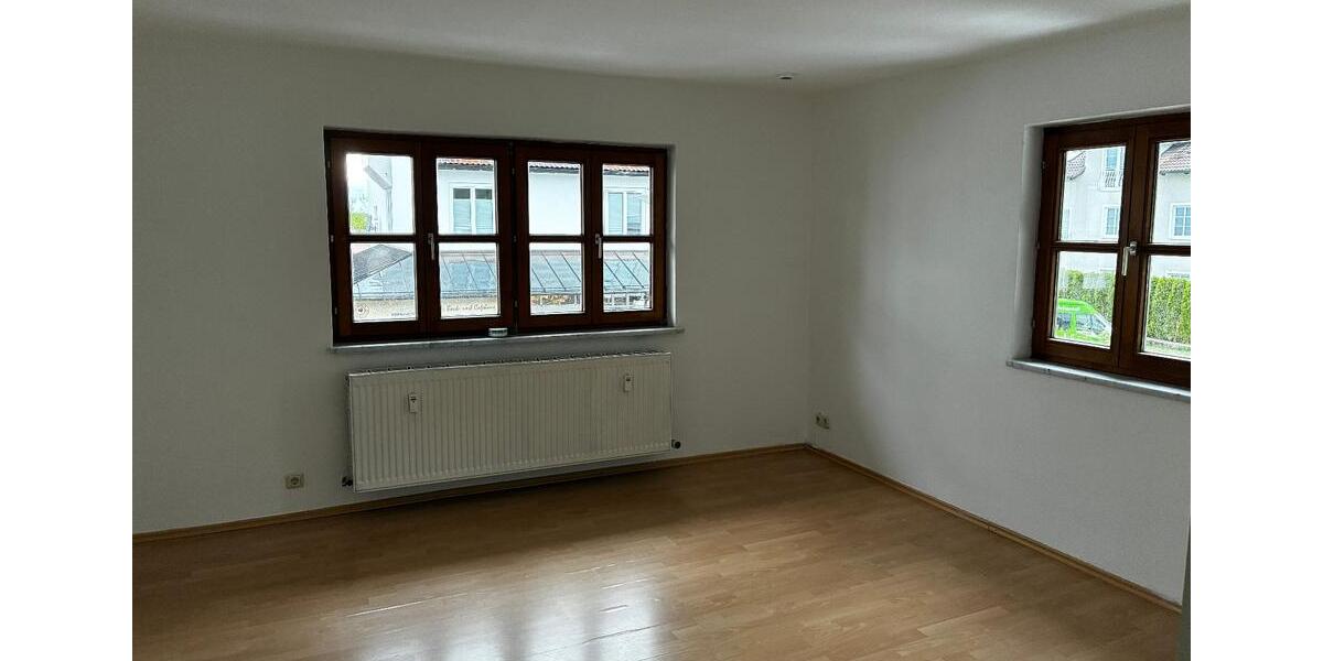 Etagenwohnung Zorneding - 4 Zimmer, 95 m&sup2;, 1.235&euro; | Angebot:26481242