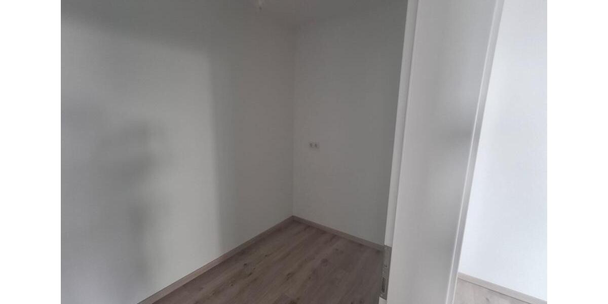 Erdgeschoßwohnung Ludwigshafen am Rhein Mundenheim - 2 Zimmer, 75 m&sup2;, 1.000&euro; | Angebot:25895061