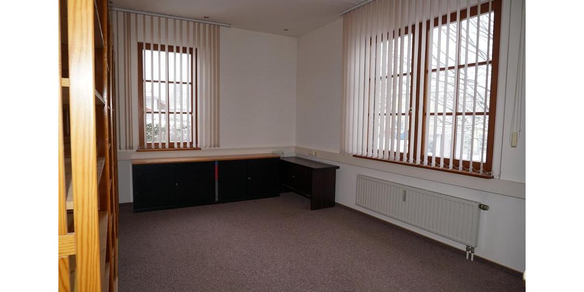 Gewerbeobjekt Waldershof - 1.950&euro; | Angebot:25845628