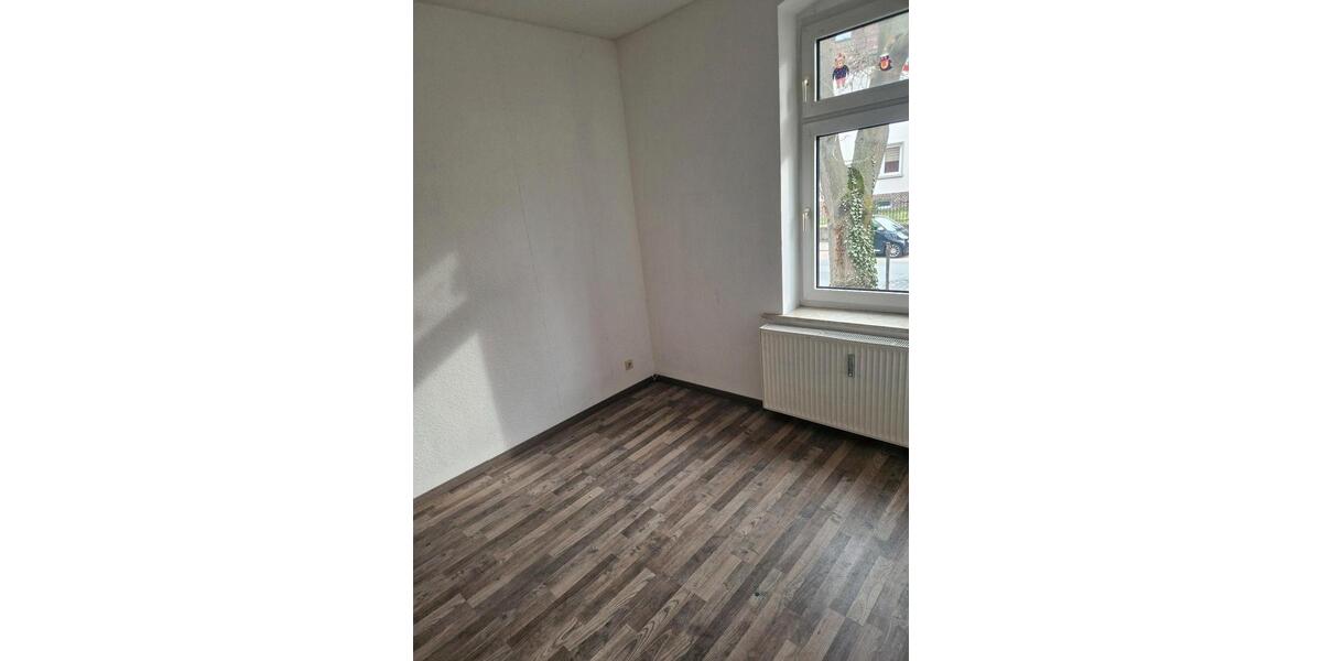 Erdgeschoßwohnung Bad Lauchstädt - 4 Zimmer, 85 m&sup2;, 850&euro; | Angebot:26549774