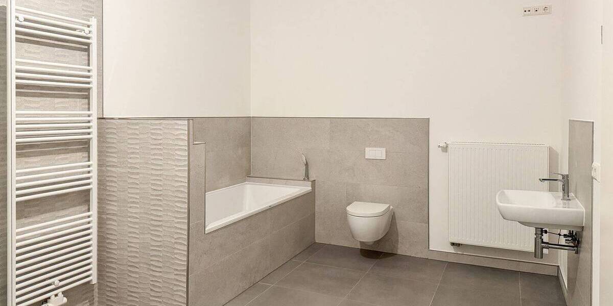 Etagenwohnung Brandenburg an der Havel Neustadt - 3 Zimmer, 120 m&sup2;, 1.440&euro; | Angebot:25709733