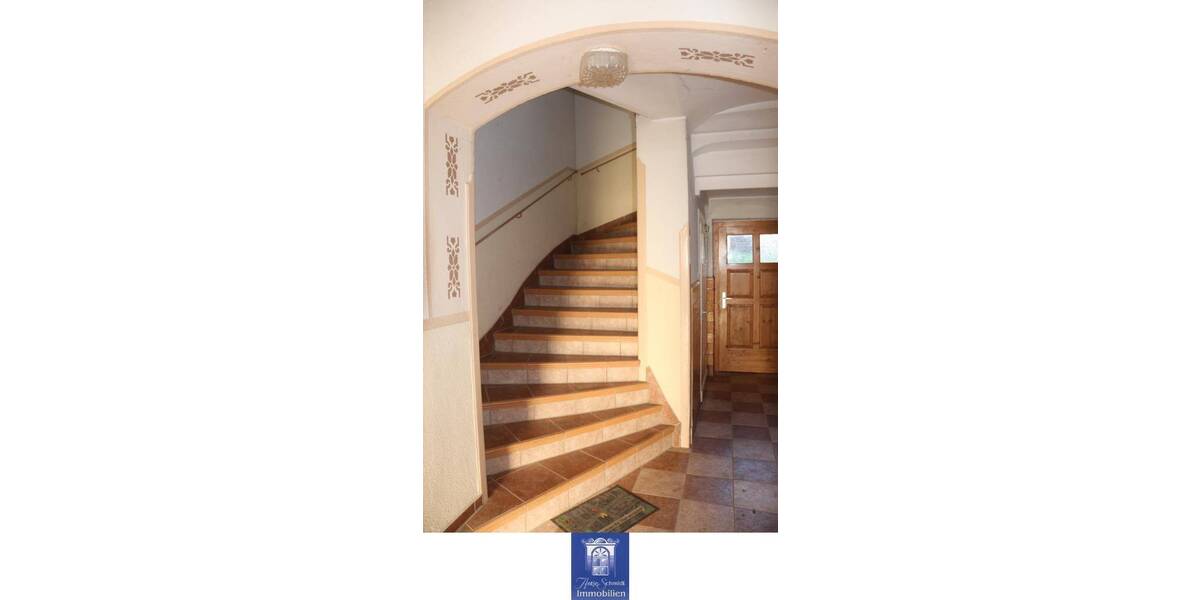 Etagenwohnung Roßwein - 2 Zimmer, 38 m&sup2;, 200&euro; | Angebot:26161482